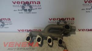 Gebruikte Inlaatspruitstuk Renault Trafic New (FL) 1.9 dCi 82 16V Prijs € 75,00 Margeregeling aangeboden door Venema Autoparts