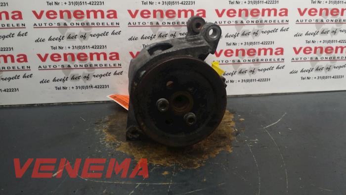 Gebruikte Servopomp Volkswagen Caddy II (9K9A) 1.9 TDI Kat. Prijs € 19,99 Margeregeling aangeboden door Venema Autoparts
