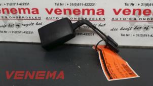 Gebruikte Veiligheidsgordel Insteek midden-achter Volkswagen Golf Plus (5M1/1KP) 1.4 TSI 122 16V Prijs € 25,00 Margeregeling aangeboden door Venema Autoparts