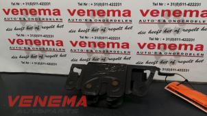 Gebruikte Slotmechaniek Achterklep BMW X3 (E83) 3.0d 24V Prijs € 50,00 Margeregeling aangeboden door Venema Autoparts
