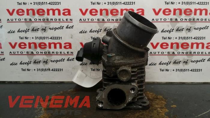 Gasklephuis van een Alfa Romeo 156 (932) 1.9 JTD 2001