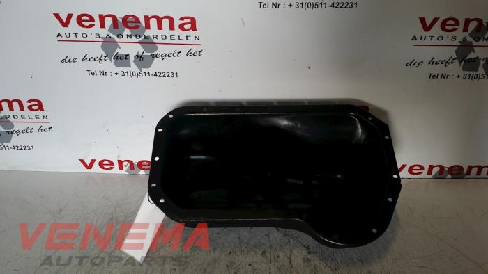 Gebruikte Carterpan Volkswagen Polo III (6N2) 1.9 D Prijs € 19,99 Margeregeling aangeboden door Venema Autoparts