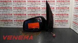 Gebruikte Buitenspiegel links Ford Fiesta 5 (JD/JH) 1.6 16V Prijs € 30,00 Margeregeling aangeboden door Venema Autoparts