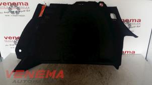 Gebruikte Bekleding bagageruimte Seat Leon SC (5FC) 2.0 TDI Ecomotive 16V Prijs € 35,00 Margeregeling aangeboden door Venema Autoparts