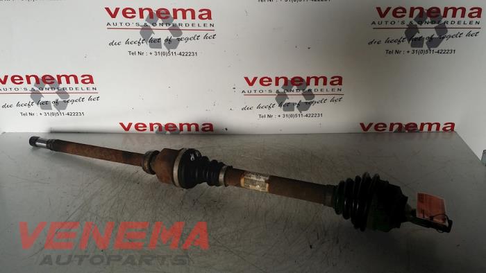 Gebruikte Aandrijfas rechts-voor Citroen C4 Picasso (UD/UE/UF) 1.6 16V THP Sensodrive Prijs € 29,99 Margeregeling aangeboden door Venema Autoparts