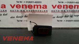 Gebruikte Schakelaar Citroen C4 Picasso (UD/UE/UF) 1.6 16V THP Sensodrive Prijs € 9,00 Margeregeling aangeboden door Venema Autoparts