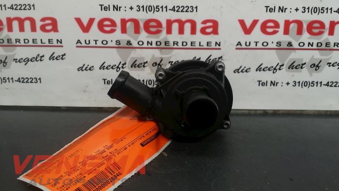 Gebruikte Waterpomp Volkswagen Tiguan (AD1) 2.0 TDI 16V BlueMotion Technology SCR Prijs € 70,00 Margeregeling aangeboden door Venema Autoparts
