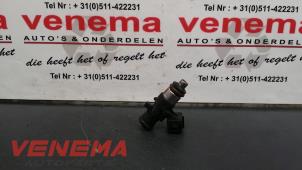 Gebruikte Injector (benzine injectie) Fiat 500 (312) 0.9 TwinAir 85 Prijs € 37,50 Margeregeling aangeboden door Venema Autoparts