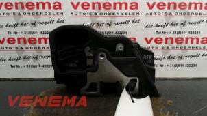 Gebruikte Slotmechaniek Portier 4Deurs rechts-voor BMW X3 (E83) 3.0d 24V Prijs € 44,95 Margeregeling aangeboden door Venema Autoparts
