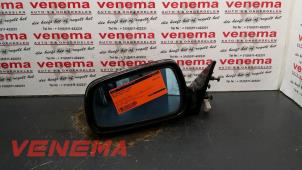 Gebruikte Spiegel Buiten links Mazda 323 F (BG14) 1.6i 16V Prijs € 25,00 Margeregeling aangeboden door Venema Autoparts