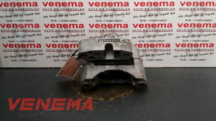 Gebruikte Motorrubber Alfa Romeo Giulietta (940) 1.6 JTDm 16V Prijs € 19,99 Margeregeling aangeboden door Venema Autoparts