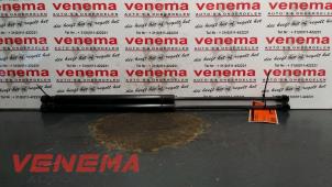 Gebruikte Gasdemperset Achterklep Alfa Romeo Giulietta (940) 1.6 JTDm 16V Prijs € 30,00 Margeregeling aangeboden door Venema Autoparts