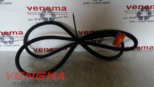 Gebruikte Deurrubber 4Deurs rechts-achter Porsche Cayenne (9PA) 4.5 S V8 32V Prijs € 14,99 Margeregeling aangeboden door Venema Autoparts