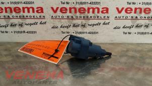 Gebruikte Koppeling schakelaar Skoda Citigo 1.0 12V Prijs € 9,99 Margeregeling aangeboden door Venema Autoparts