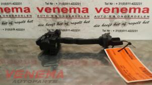 Gebruikte Deurvanger 2Deurs links Skoda Citigo 1.0 12V Prijs € 13,00 Margeregeling aangeboden door Venema Autoparts