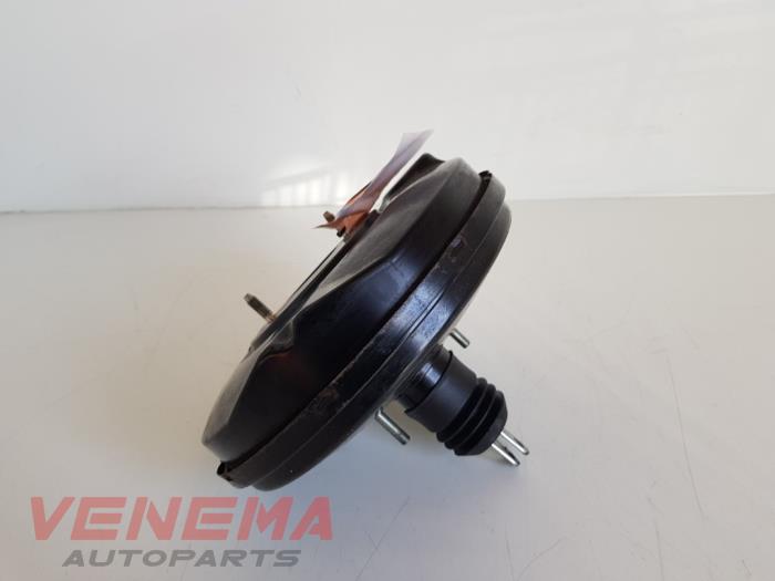 Rembekrachtiger van een Opel Meriva 1.4 16V Twinport 2006