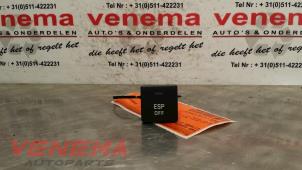 Gebruikte Schakelaar ESP Citroen C4 Coupé (LA) 1.6 16V Prijs € 9,00 Margeregeling aangeboden door Venema Autoparts