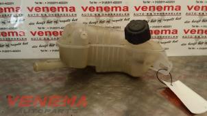 Gebruikte Expansievat Renault Scénic II (JM) 2.0 16V Prijs € 15,00 Margeregeling aangeboden door Venema Autoparts