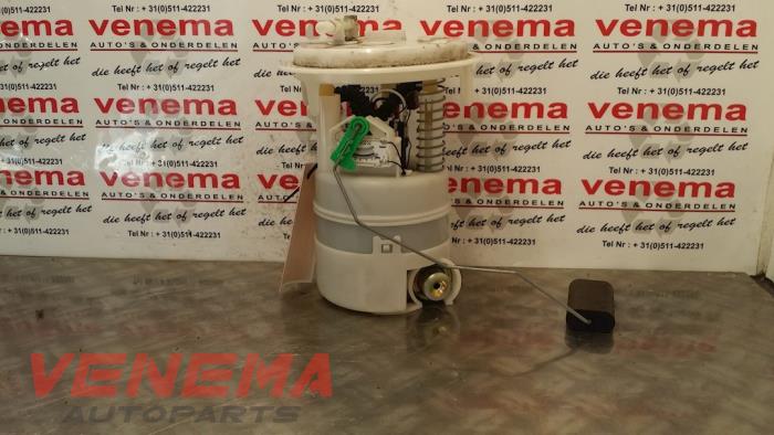 Gebruikte Tank element Pomp Citroen C4 Coupé (LA) 1.6 16V Prijs € 39,00 Margeregeling aangeboden door Venema Autoparts