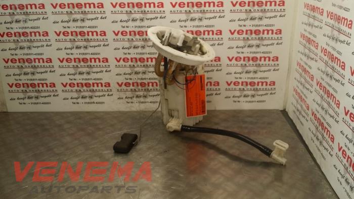 Gebruikte Tank element Pomp Audi A4 (B8) 2.0 TDI 16V Prijs € 69,00 Margeregeling aangeboden door Venema Autoparts