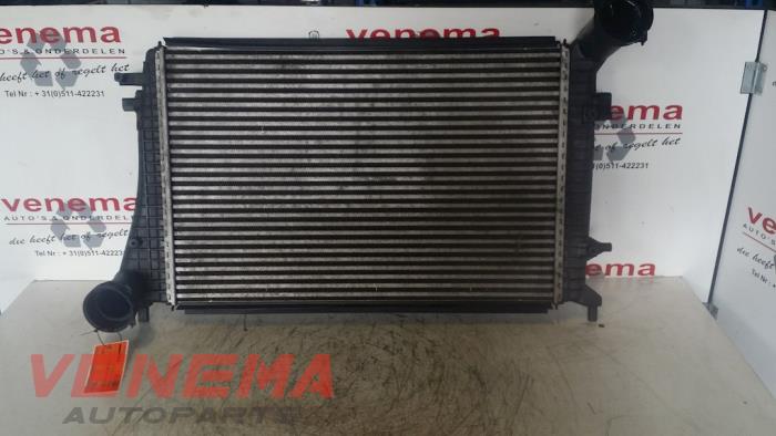 Gebruikte Intercooler Volkswagen Eos (1F7/F8) 2.0 TDI DPF Prijs € 60,00 Margeregeling aangeboden door Venema Autoparts