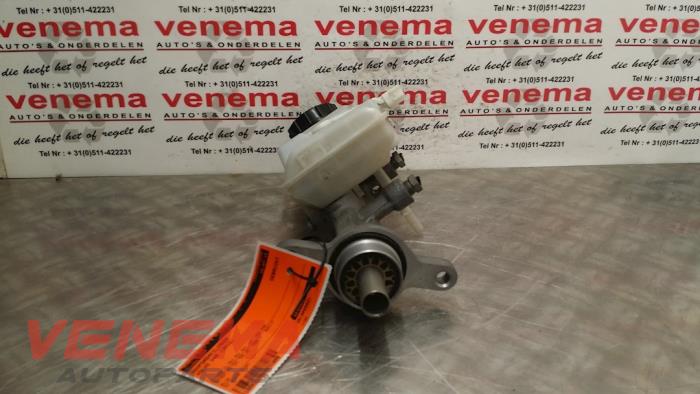 Gebruikte Hoofdremcilinder Volvo V40 (MV) 1.6 D2 Prijs € 49,00 Margeregeling aangeboden door Venema Autoparts