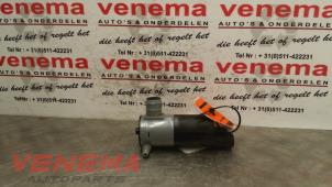 Gebruikte Pomp koplampsproeier Volvo V40 (MV) 1.6 D2 Prijs € 19,00 Margeregeling aangeboden door Venema Autoparts