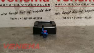 Gebruikte Antenne Ford Fiesta 6 (JA8) 1.0 EcoBoost 12V 125 Prijs € 19,99 Margeregeling aangeboden door Venema Autoparts