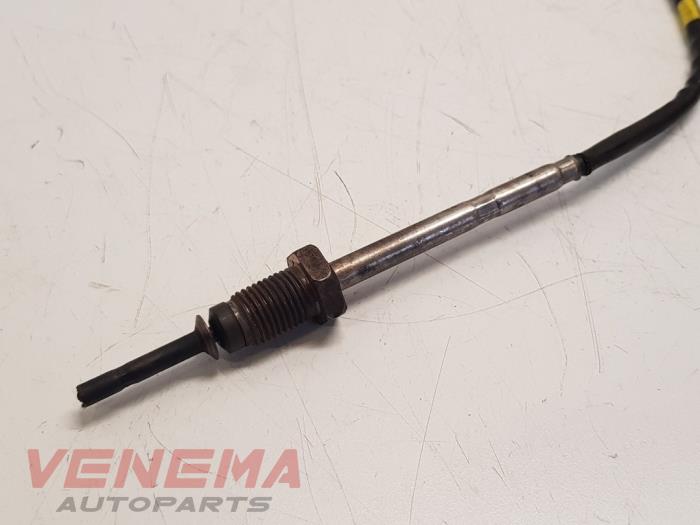 Uitlaat temperatuursensor van een Land Rover Range Rover Evoque (LVJ/LVS) 2.2 SD4 16V Coupe 2014