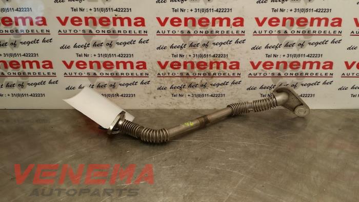 Oliedruk Leiding van een Opel Insignia Sports Tourer 2.0 CDTI 16V 130 ecoFLEX 2010