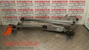 Gebruikte Ruitenwis Mechaniek Ford Fiesta 6 (JA8) 1.0 EcoBoost 12V 125 Prijs € 29,99 Margeregeling aangeboden door Venema Autoparts