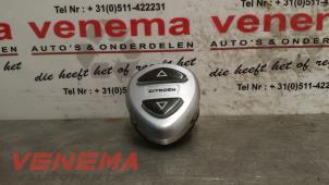 Gebruikte Hoogteregelaar schakelaar Citroen C5 I Berline (DC) 2.0 HDi 90 Prijs € 10,00 Margeregeling aangeboden door Venema Autoparts
