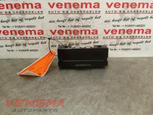 Gebruikte Display Interieur Renault Clio II Societe (SB) 1.9 D Prijs € 12,00 Margeregeling aangeboden door Venema Autoparts