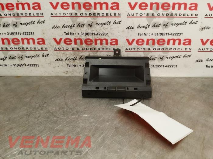 Gebruikte Display Interieur Renault Laguna I Grandtour (K56) 1.8 RN,RT Prijs € 14,99 Margeregeling aangeboden door Venema Autoparts