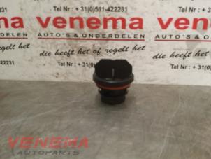 Gebruikte Koplamp fitting Mercedes ML II (164/4JG) 3.5 350 4-Matic V6 24V Prijs € 9,00 Margeregeling aangeboden door Venema Autoparts