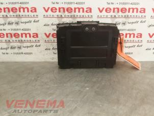 Gebruikte Display Interieur Opel Zafira (F75) 2.0 DTI 16V Prijs € 79,00 Margeregeling aangeboden door Venema Autoparts