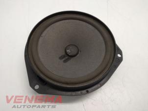 Gebruikte Speaker Fiat 500X (334) 1.6 D 16V Multijet II Prijs € 14,99 Margeregeling aangeboden door Venema Autoparts