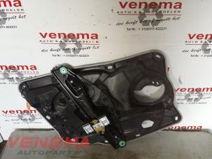 Gebruikte Raammechaniek 4Deurs rechts-voor Fiat 500X (334) 1.6 D 16V Multijet II Prijs € 49,00 Margeregeling aangeboden door Venema Autoparts
