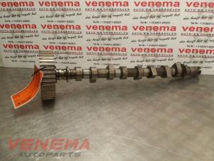 Gebruikte Nokkenas Mercedes A (W176) 1.5 A-180 CDI, A-180d 16V Prijs € 119,00 Margeregeling aangeboden door Venema Autoparts