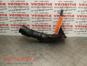Gebruikte Intercooler Buis Ford Fiesta 6 (JA8) 1.6 TDCi 16V ECOnetic Prijs € 24,95 Margeregeling aangeboden door Venema Autoparts