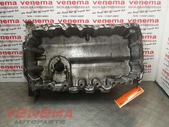 Gebruikte Carterpan Volkswagen Passat Variant (3C5) 2.0 TDI 16V 140 Prijs € 49,99 Margeregeling aangeboden door Venema Autoparts
