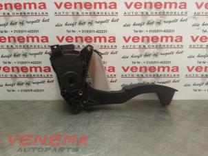 Gebruikte Gaspedaal Renault Twingo III (AH) 1.0 SCe 70 12V Prijs € 35,00 Margeregeling aangeboden door Venema Autoparts