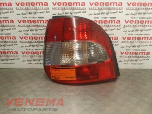 Gebruikte Achterlicht links Renault Scénic I (JA) 2.0 16V RX4 Prijs € 24,95 Margeregeling aangeboden door Venema Autoparts