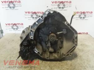 Gebruikte Versnellingsbak Renault Twingo III (AH) 1.0 SCe 70 12V Prijs € 399,95 Margeregeling aangeboden door Venema Autoparts