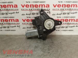 Gebruikte Motor electrisch raam Mercedes GLC (X253) 2.2 250d 16V BlueTEC 4-Matic Prijs € 39,95 Margeregeling aangeboden door Venema Autoparts