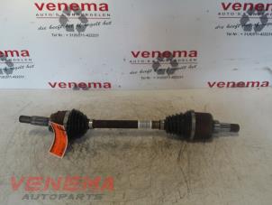 Gebruikte Cardanas links-voor (VWA) Ford Fiesta 6 (JA8) 1.5 TDCi Van Prijs € 29,99 Margeregeling aangeboden door Venema Autoparts