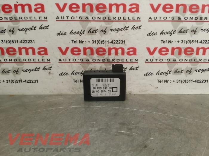 Gebruikte Sensor regen Peugeot 207/207+ (WA/WC/WM) 1.6 HDi 16V Prijs € 29,95 Margeregeling aangeboden door Venema Autoparts