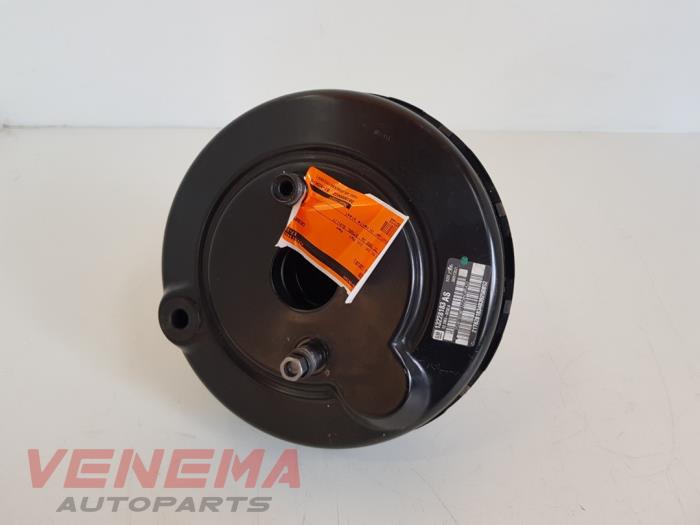 Gebruikte Rembekrachtiger Opel Insignia Sports Tourer 2.0 CDTI 16V 130 ecoFLEX Prijs € 59,95 Margeregeling aangeboden door Venema Autoparts