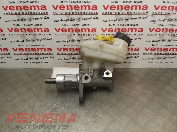 Gebruikte Hoofdremcilinder Opel Insignia Sports Tourer 2.0 CDTI 16V 130 ecoFLEX Prijs € 49,95 Margeregeling aangeboden door Venema Autoparts