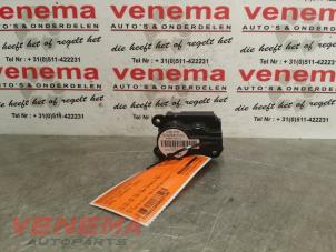 Gebruikte Kachelklep Motor Opel Insignia Sports Tourer 2.0 CDTI 16V 130 ecoFLEX Prijs € 24,95 Margeregeling aangeboden door Venema Autoparts